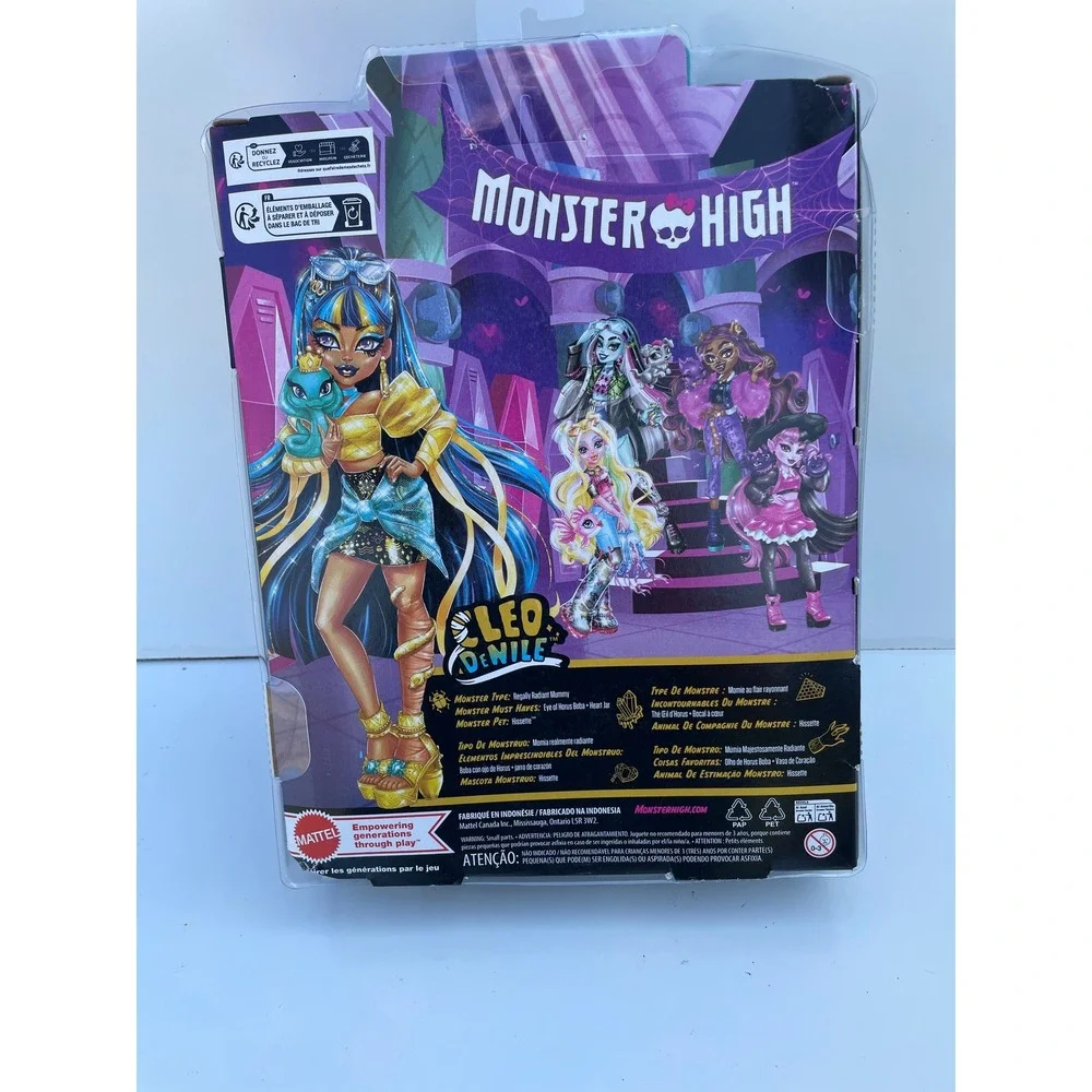 Monster High G3 Cleo De Nile Doll with Pet Hissette and Accessories HHK54